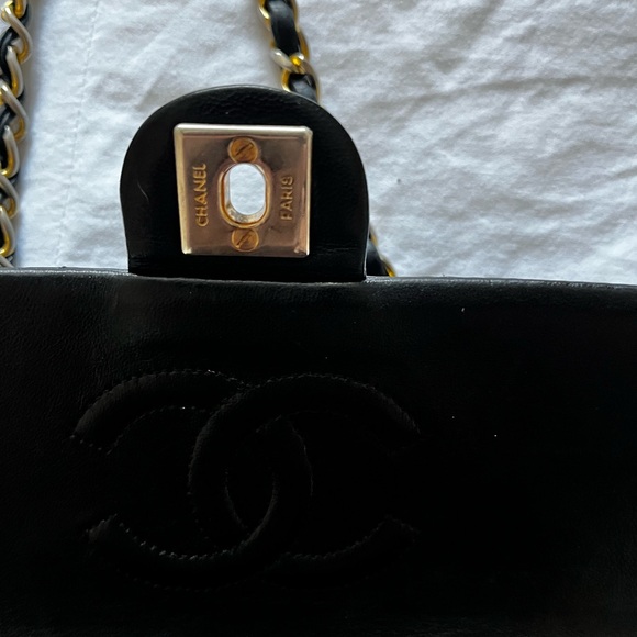 Vintager Chanel mini lamb skin square bag - Picture 5 of 5
